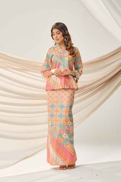 Adonia Kebaya In Grace